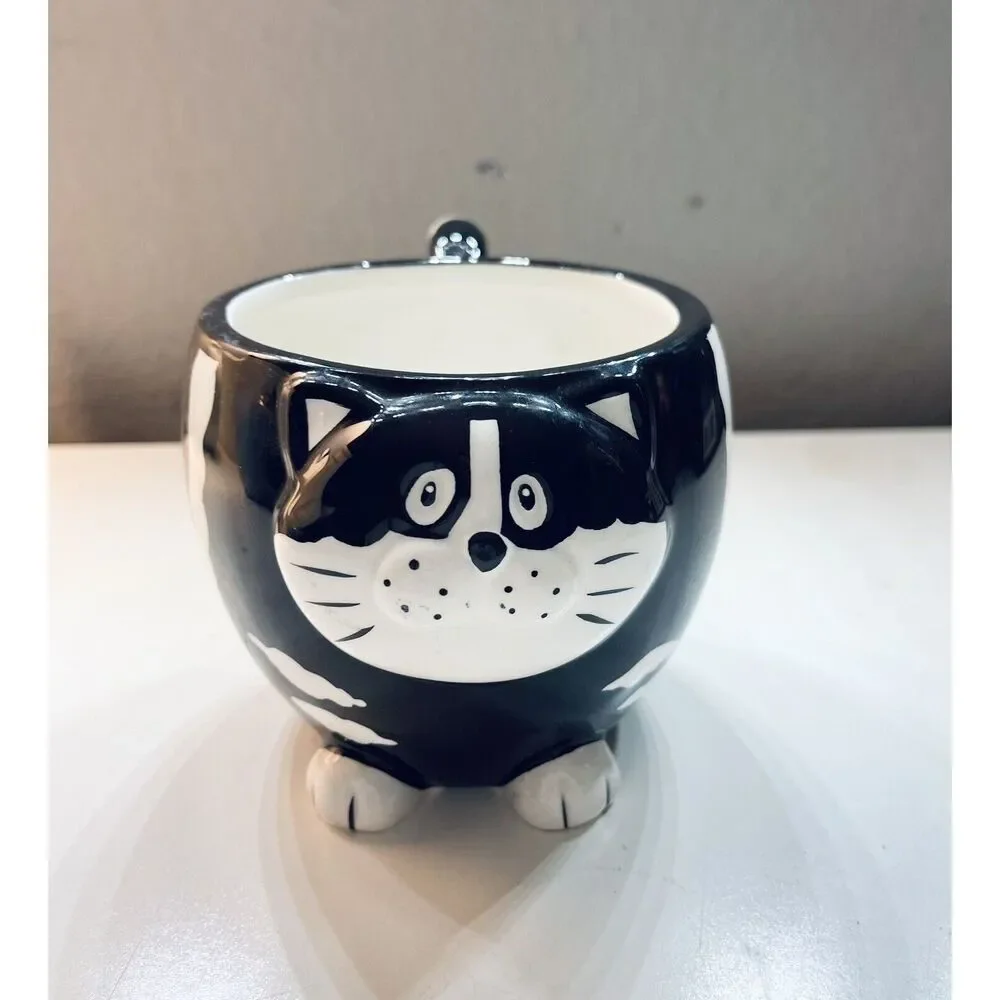 Chubby Cat Mug Pier 1‎ Hand Painted Dolomite Black & White Striped Coffee Cup